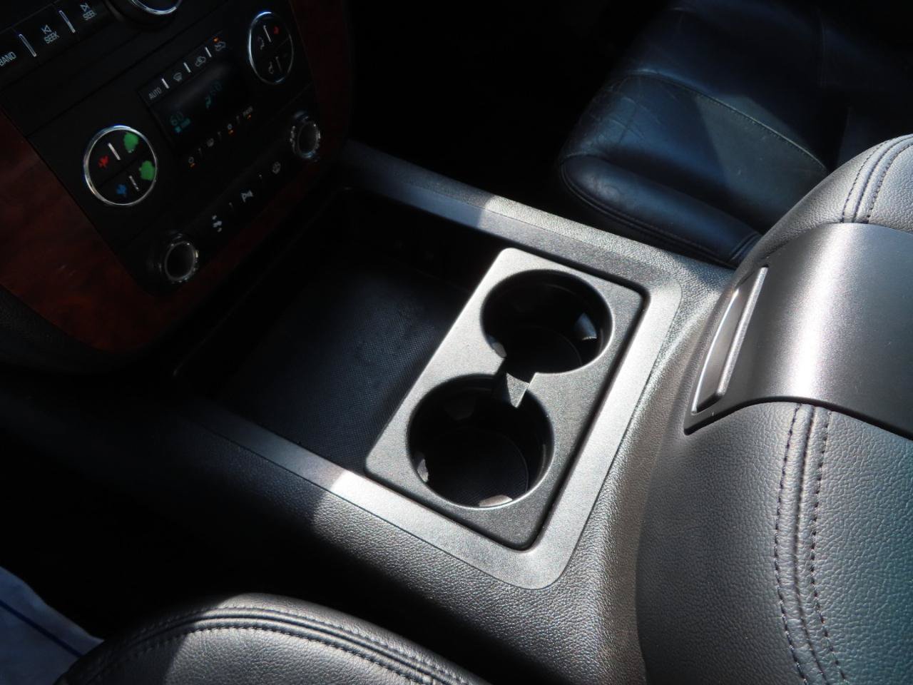 Used 2008 Chevrolet Silverado 2500 LTZ w/ Safety Package AWD/4WD image 40