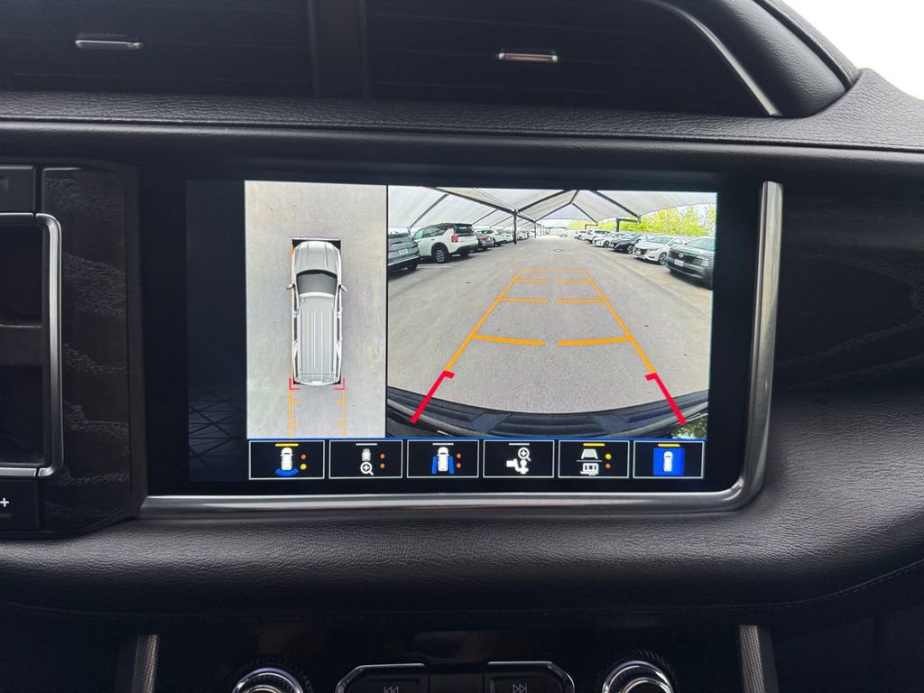 Used 2022 GMC Yukon XL Denali image 29