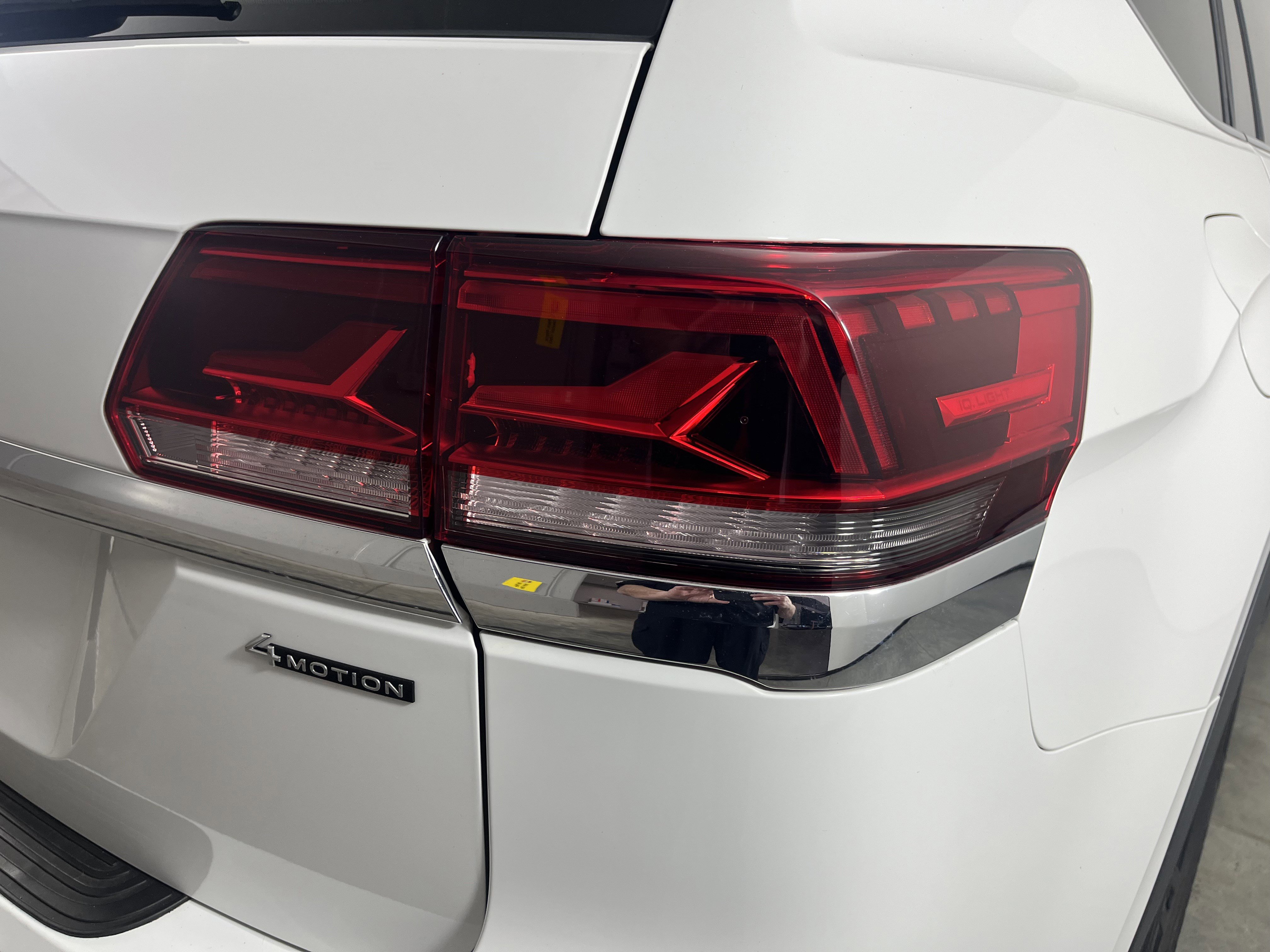 Certified 2023 Volkswagen Atlas SE w/ Black Wheel Package image 26