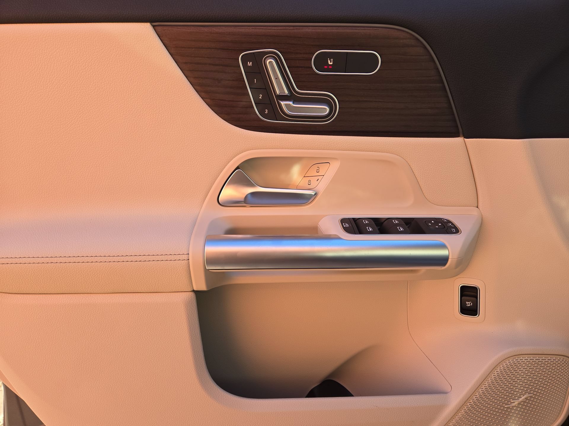 New 2026 Mercedes-Benz GLA 250 image 15