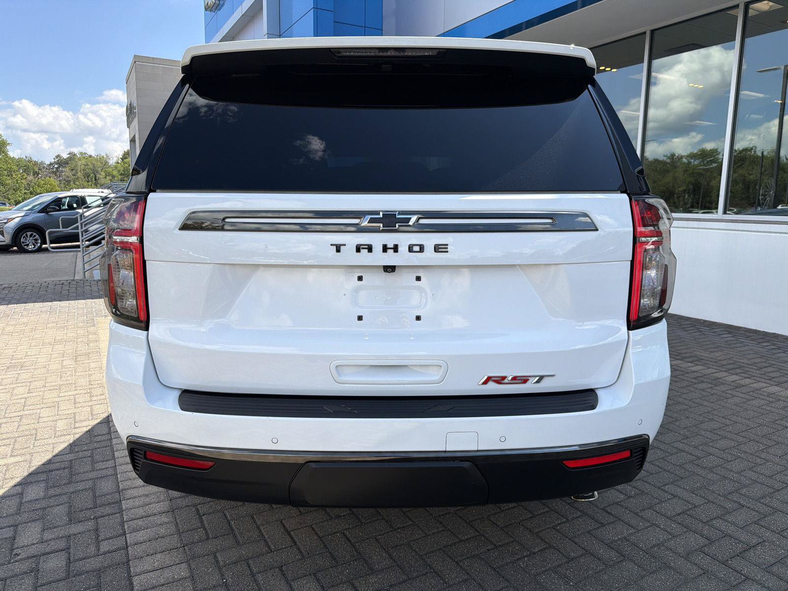 Used 2022 Chevrolet Tahoe RST w/ Luxury Package AWD/4WD image 4
