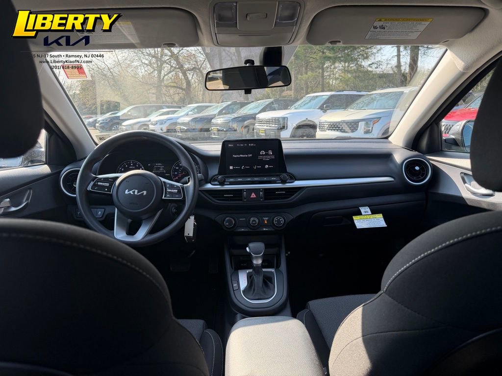 Used 2023 Kia Forte LXS image 12