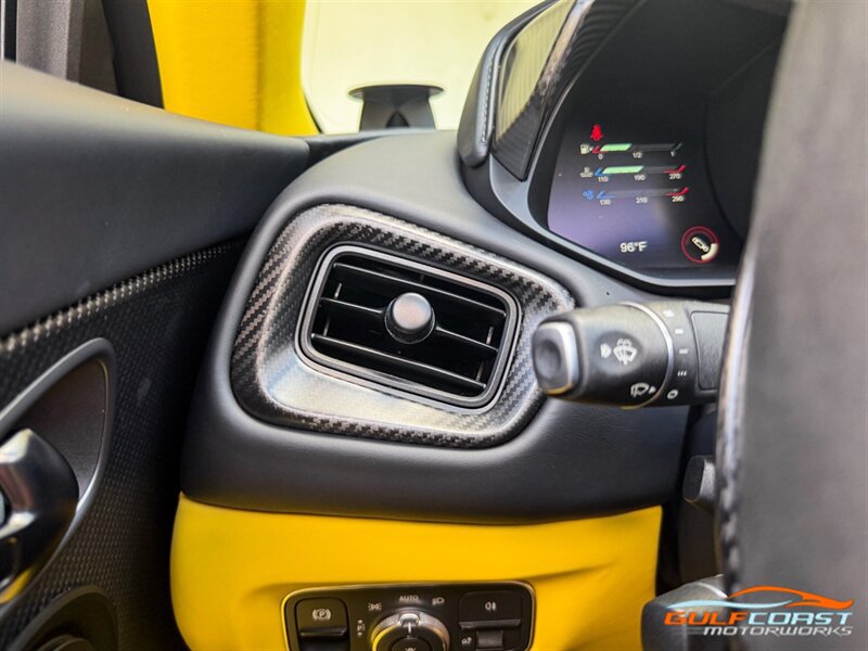 Used 2023 Aston Martin DBS Superleggera Volante RWD image 21