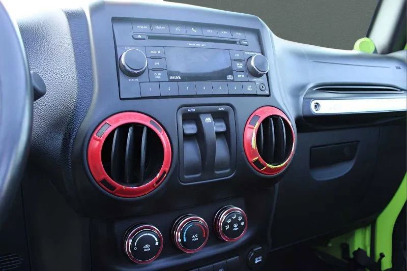 Used 2013 Jeep Wrangler Rubicon w/ PWR Convenience Group AWD/4WD image 37