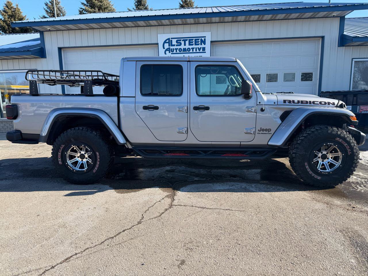 Used 2020 Jeep Gladiator Rubicon w/ Dual Top Group AWD/4WD image 2