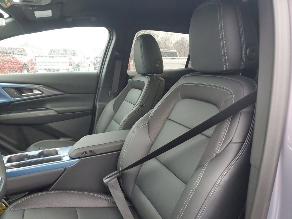 New 2026 Chevrolet Equinox EV LT FWD image 17