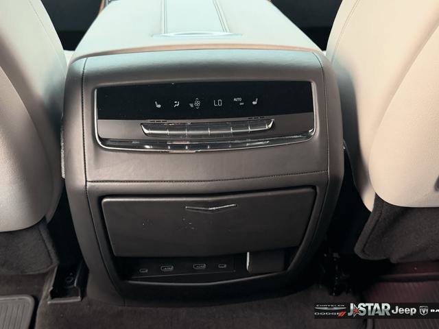 Used 2025 Cadillac Escalade Sport Platinum AWD/4WD image 27