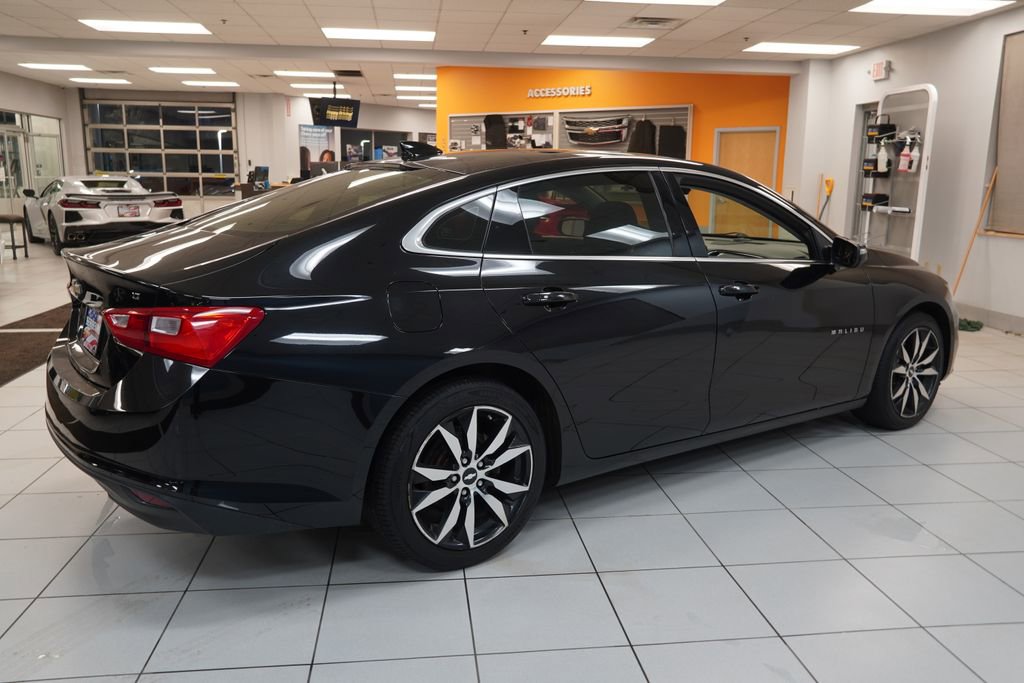 Used 2016 Chevrolet Malibu LT w/ Leather Package image 12