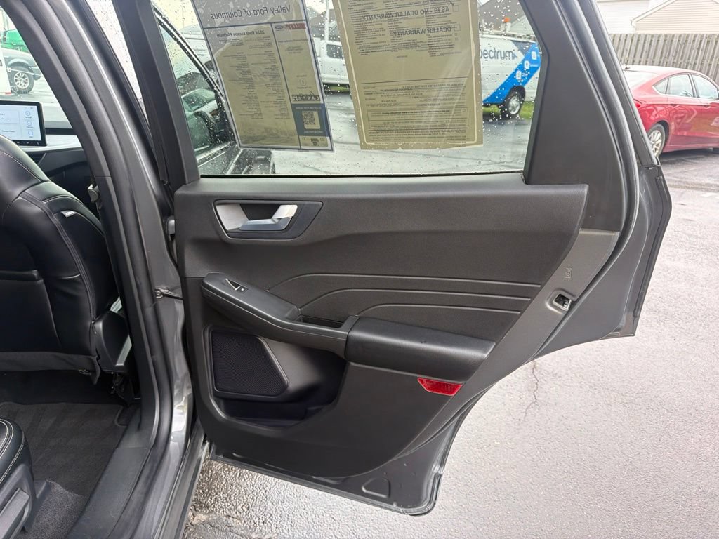 Used 2024 Ford Escape Platinum AWD/4WD image 50
