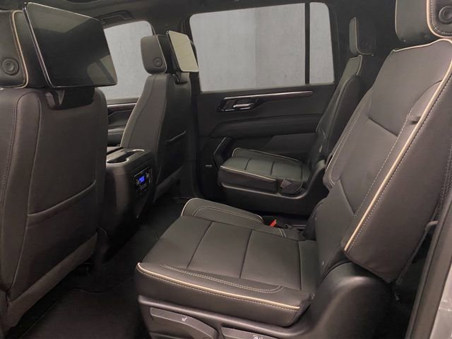 New 2026 Chevrolet Suburban Premier AWD/4WD image 23