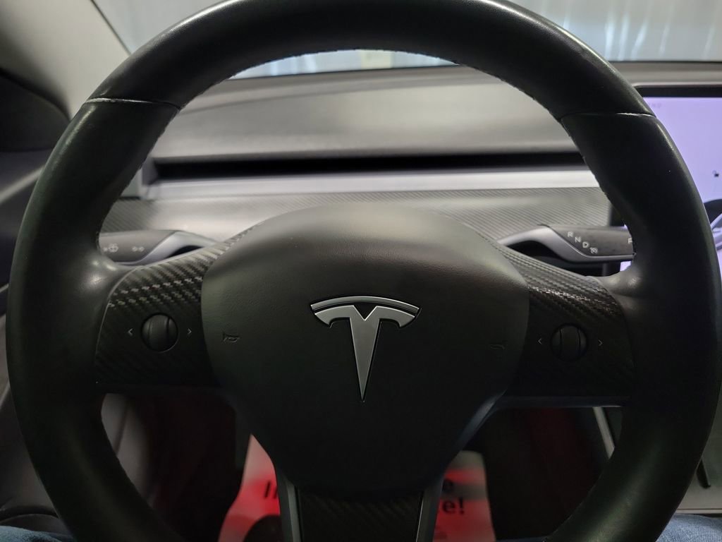 Used 2018 Tesla Model 3 Long Range image 16