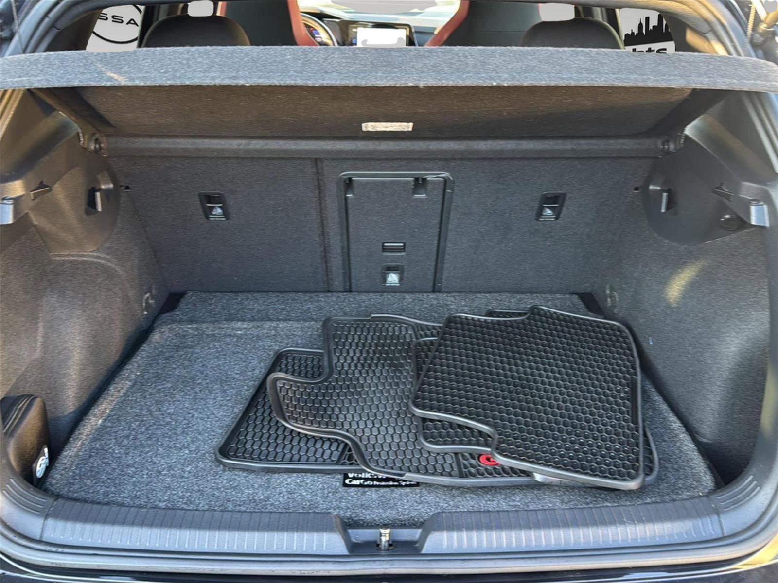 Used 2022 Volkswagen GTI SE image 25