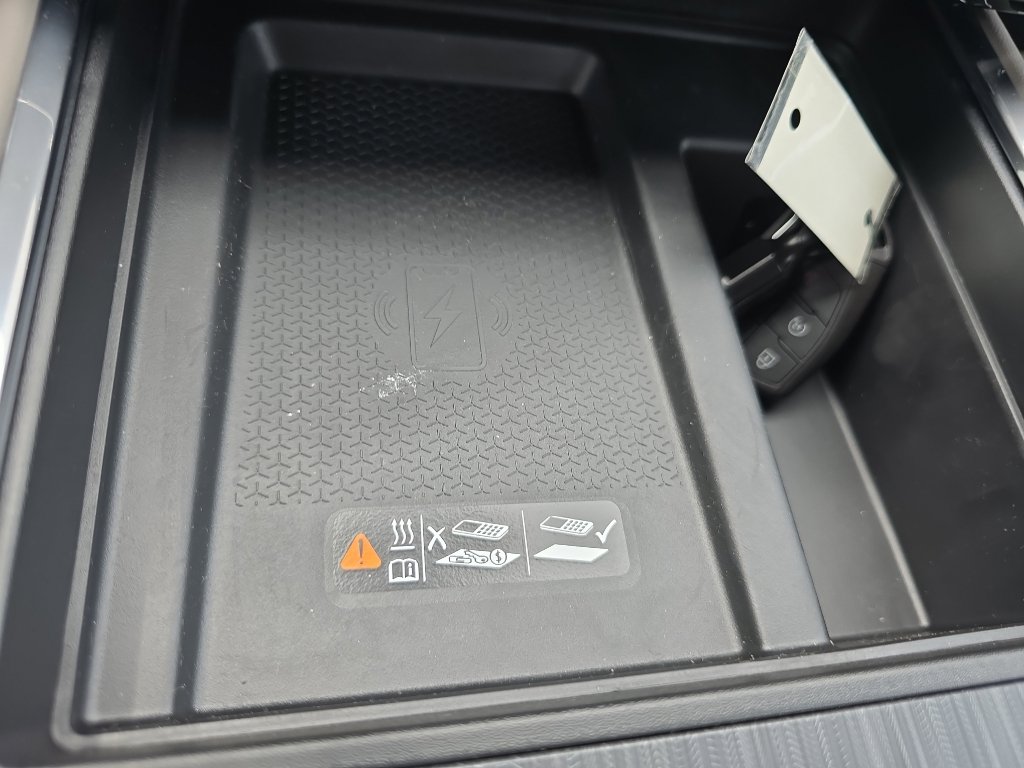New 2026 GMC Acadia Elevation w/ Elevation Premium Package FWD image 29