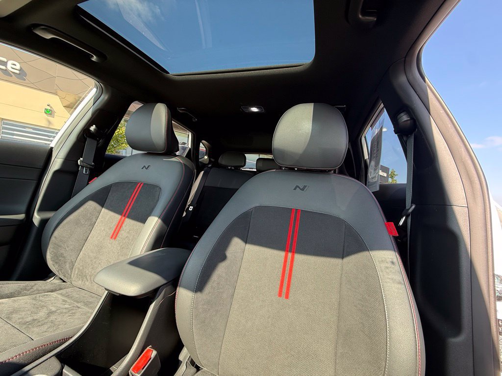 Certified 2025 Hyundai Kona N Line FWD image 15