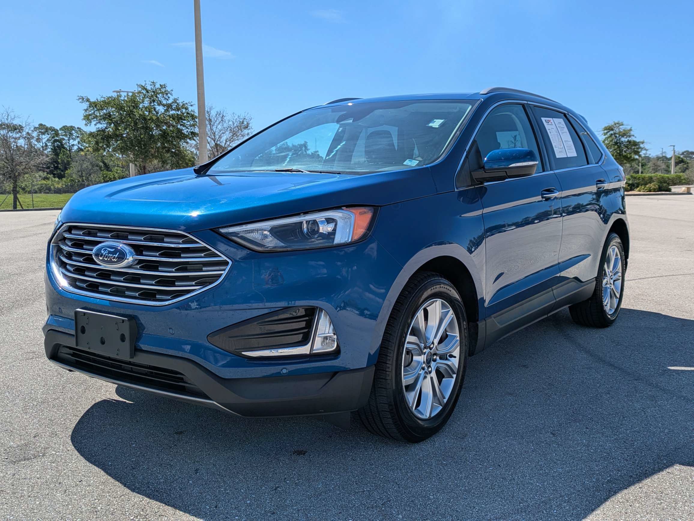 Used 2022 Ford Edge Titanium AWD/4WD image 9