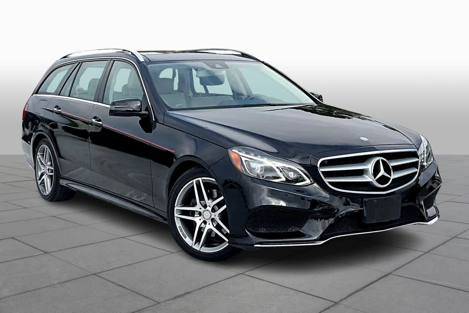 Used 2016 Mercedes-Benz E 350 4MATIC Wagon image 3