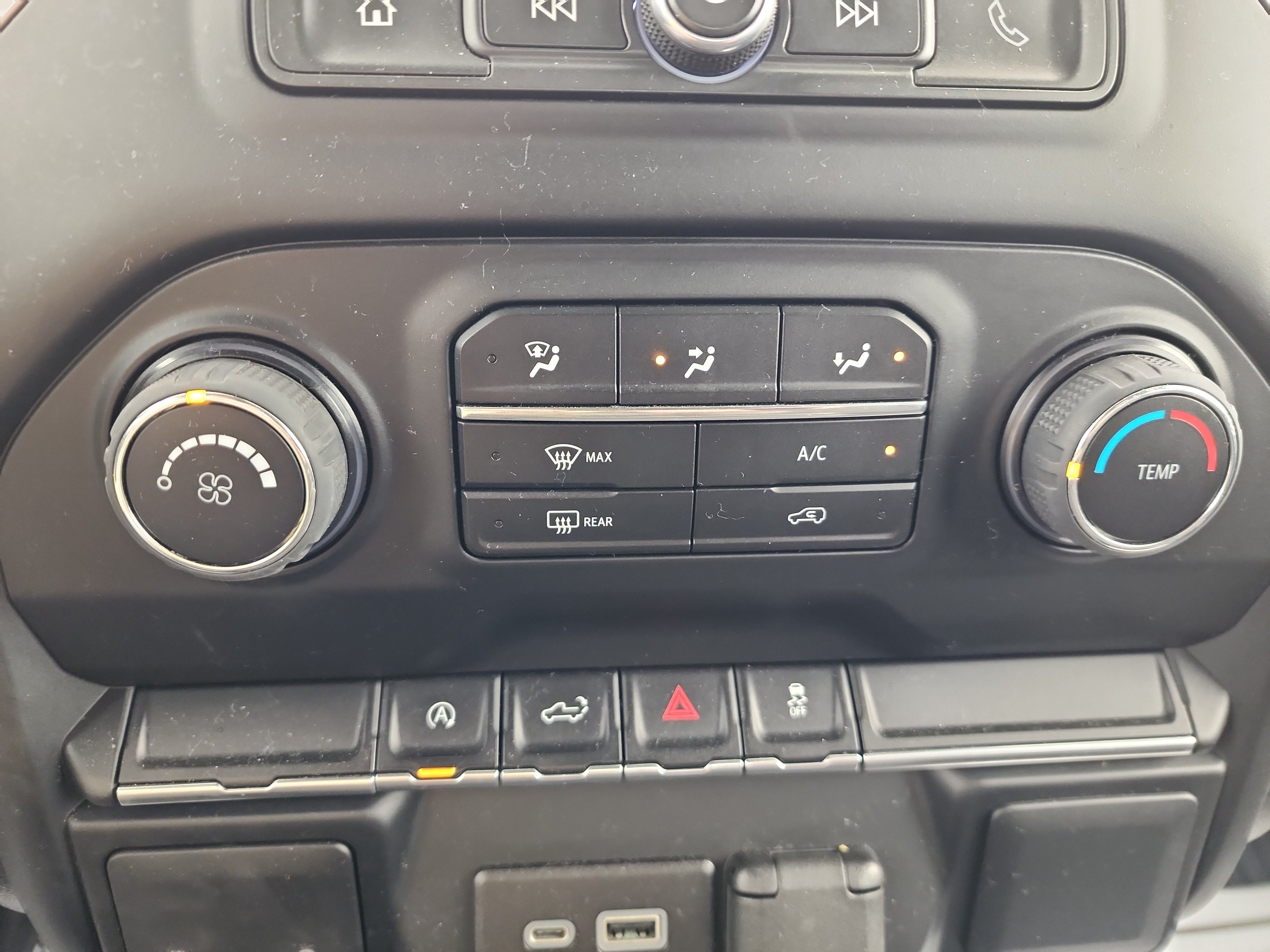 Certified 2022 Chevrolet Silverado 1500 Custom AWD/4WD image 14