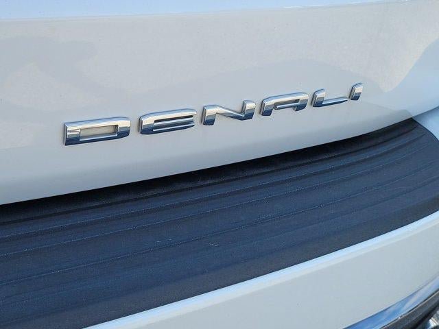 Used 2023 GMC Yukon Denali Ultimate AWD/4WD image 13