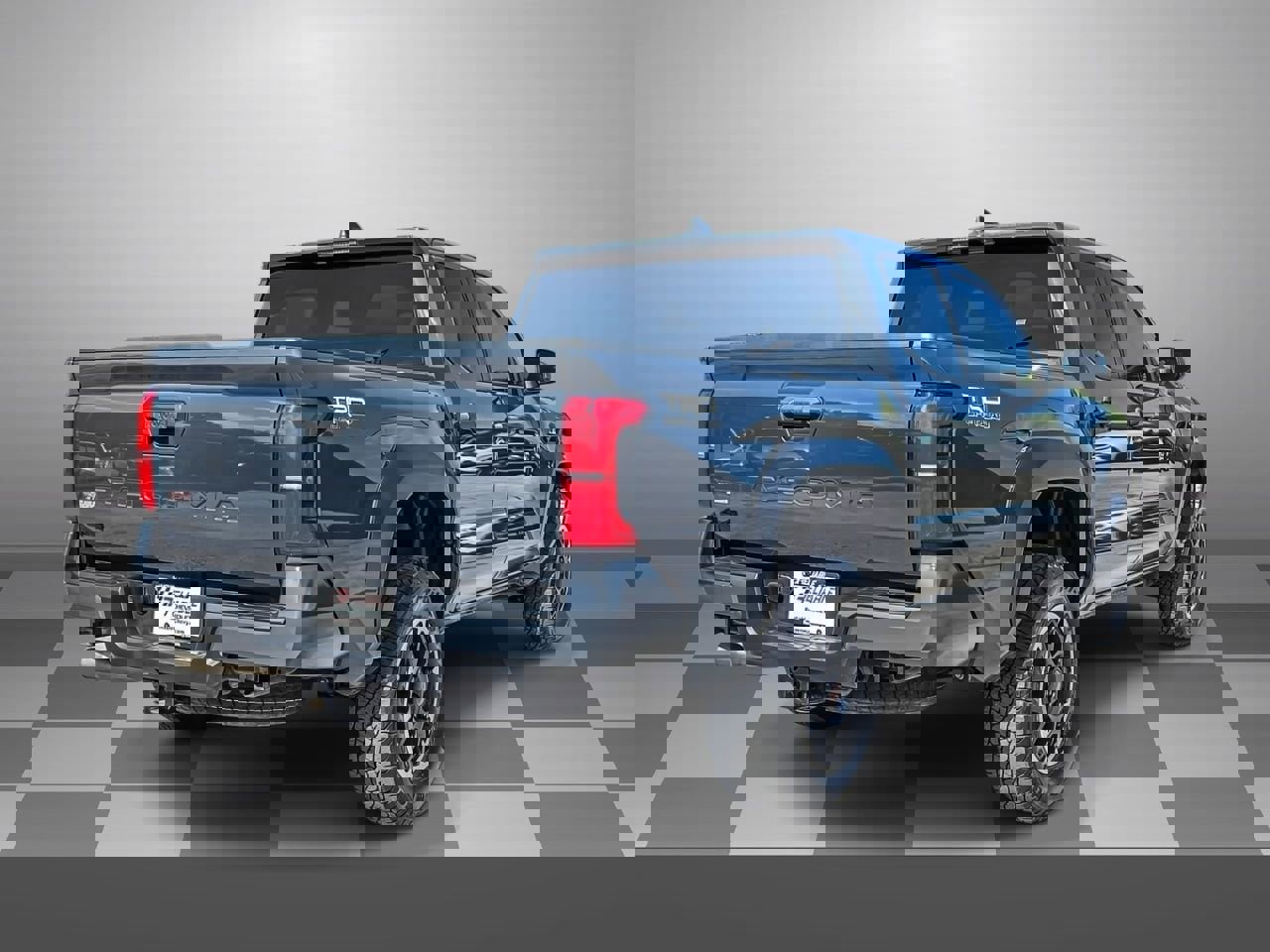 Used 2024 Toyota Tacoma TRD Off-Road AWD/4WD image 6