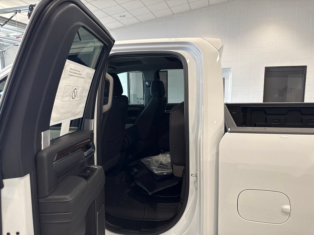 New 2026 GMC Sierra 2500 SLE w/ SLE Value Package; AWD/4WD image 20