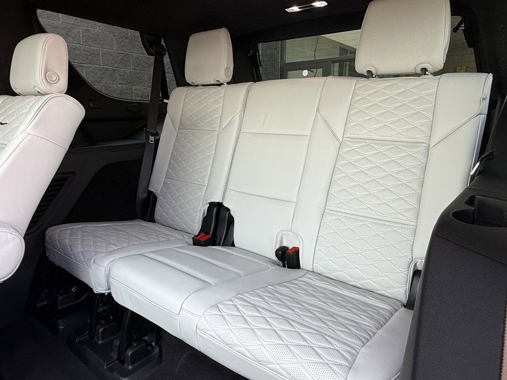 Certified 2025 Cadillac Escalade Sport Platinum image 15