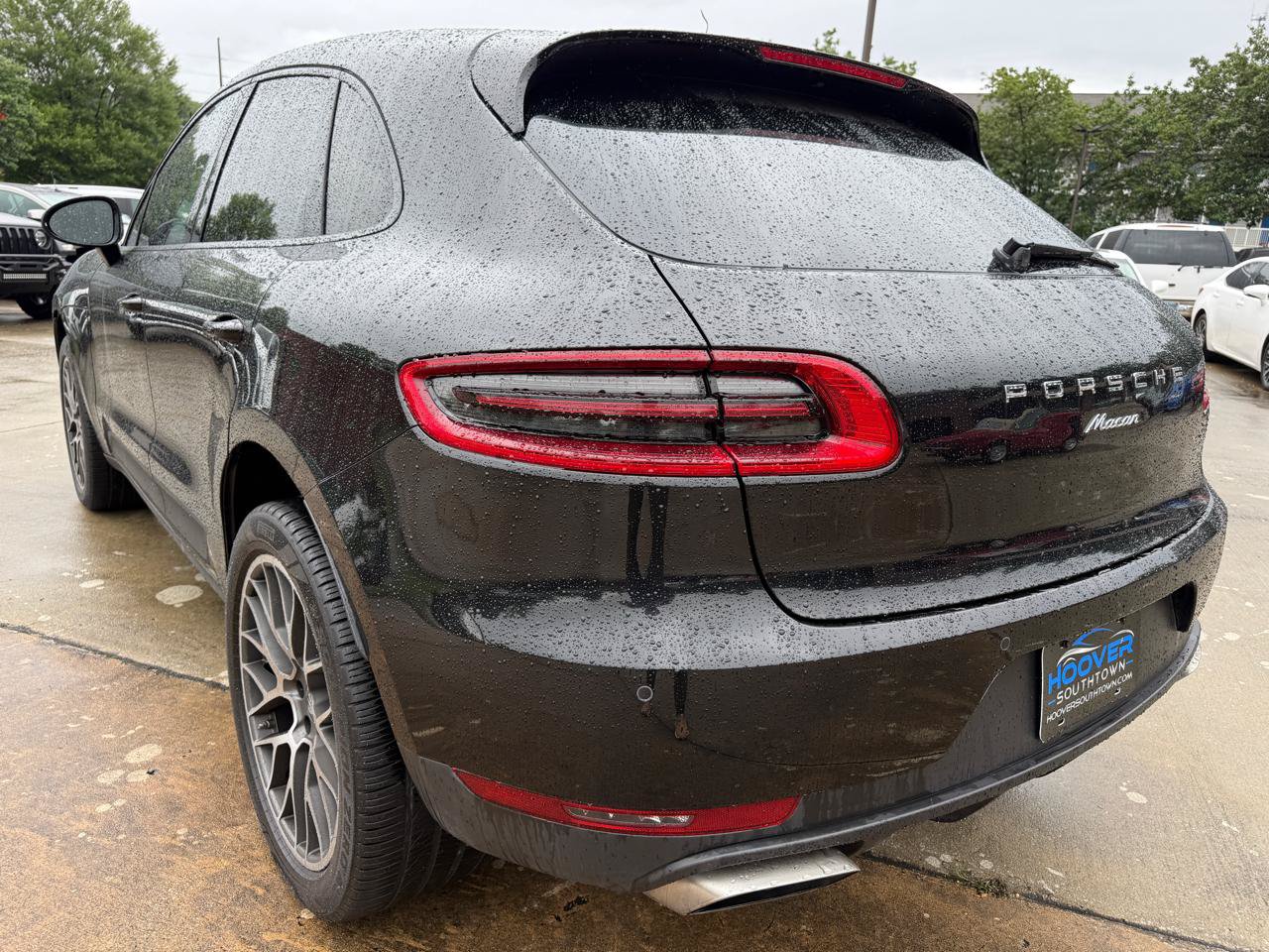 Used 2018 Porsche Macan AWD/4WD image 4