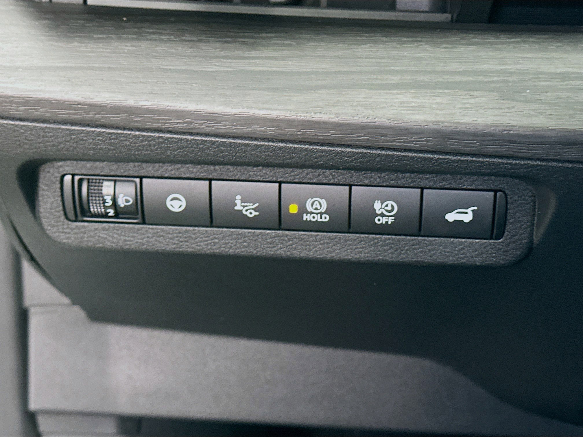 Used 2023 Nissan Ariya FWD image 17