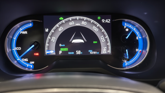 Used 2023 Toyota RAV4 XSE AWD/4WD image 17
