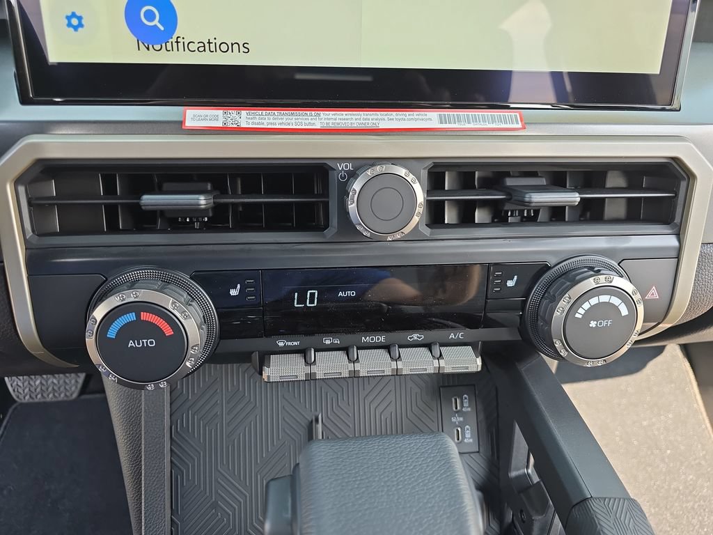 Used 2025 Toyota Tacoma TRD Off-Road AWD/4WD image 23