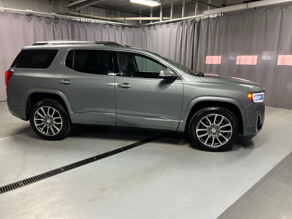 Used 2023 GMC Acadia Denali w/ Denali Ultimate Package image 8