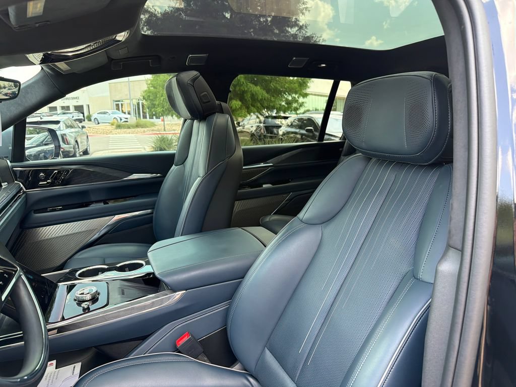 Used 2025 Cadillac Escalade IQ Sport 2 AWD/4WD image 20