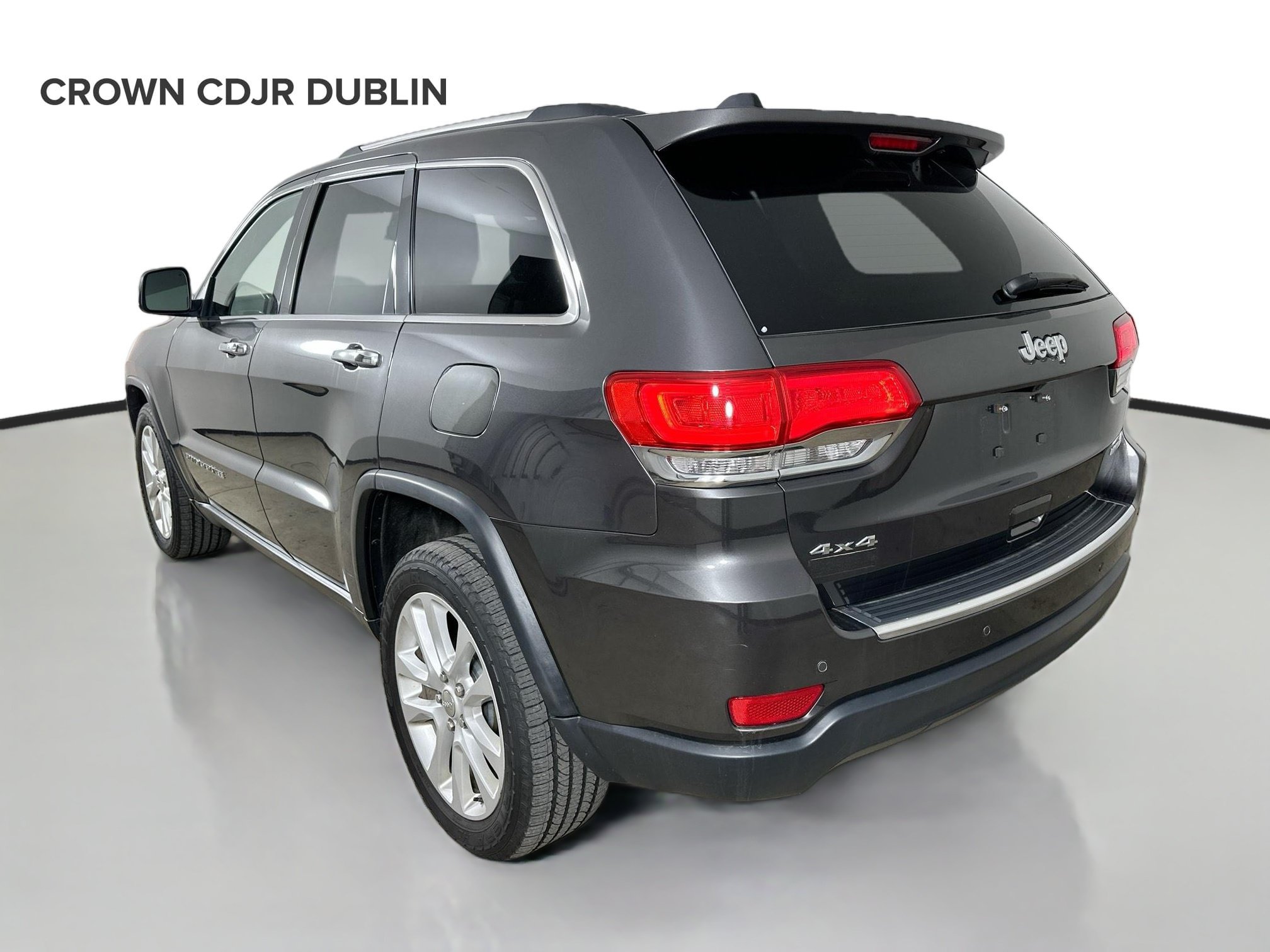 Used 2017 Jeep Grand Cherokee Limited AWD/4WD image 7