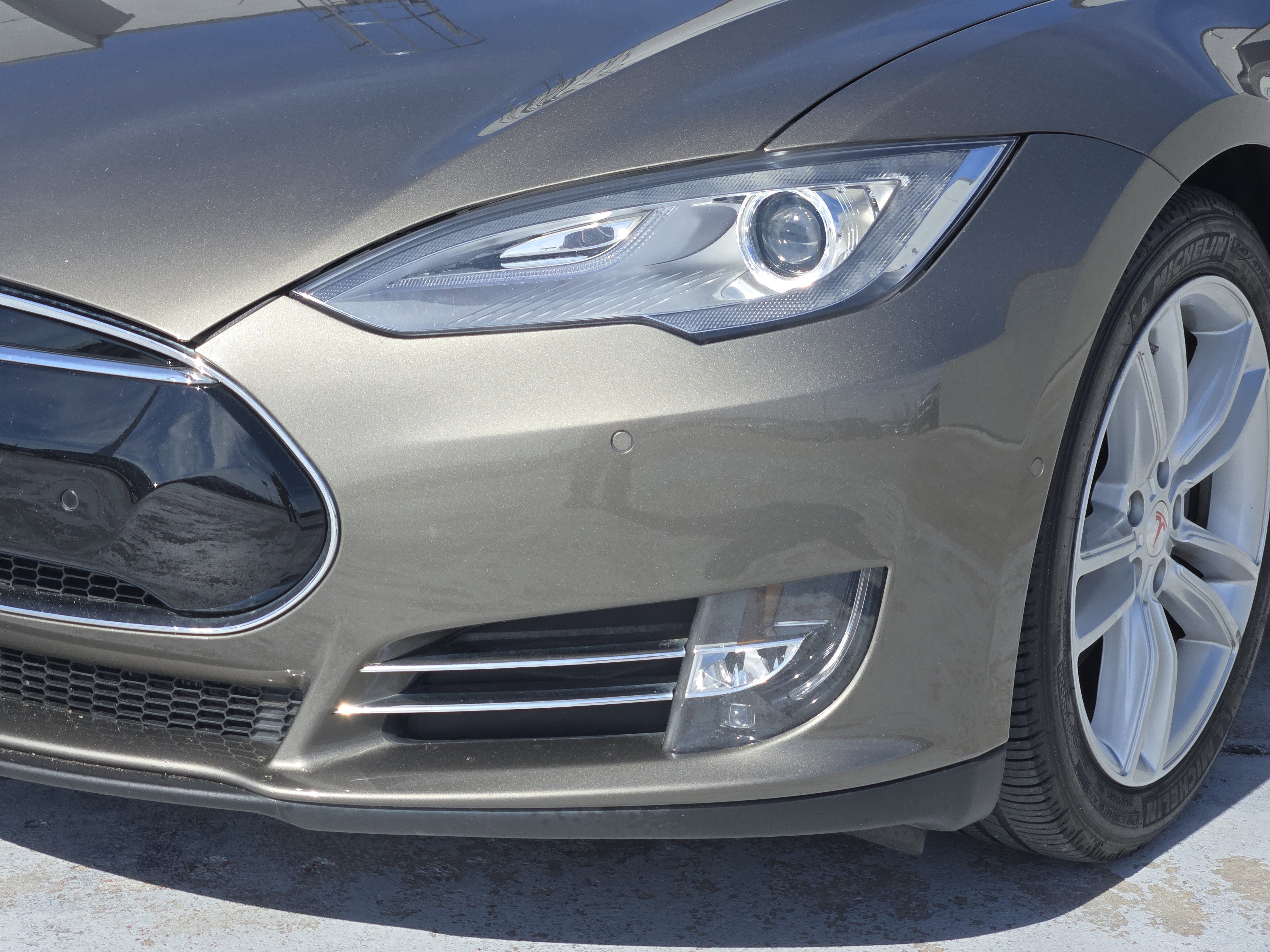 Used 2016 Tesla Model S 70 image 9