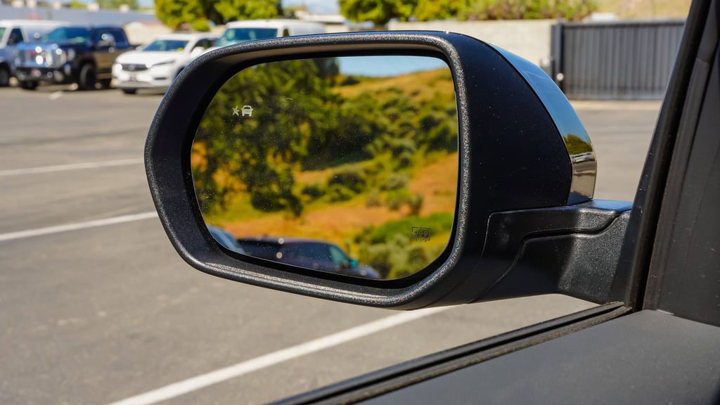 New 2026 GMC Acadia AT4 image 16