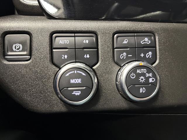 Used 2024 GMC Sierra 3500 SLE AWD/4WD image 21