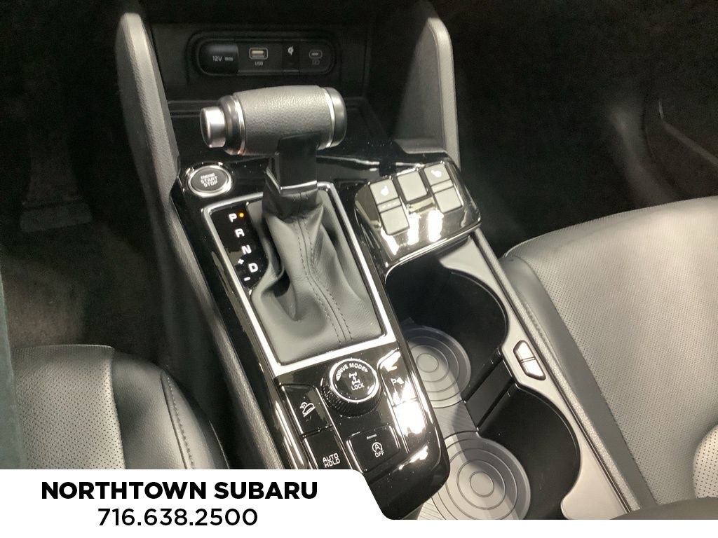 Used 2025 Kia Sportage EX w/ Premium Package image 17
