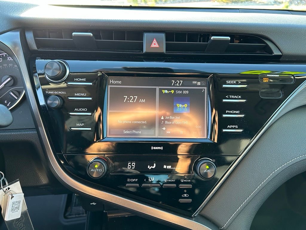 Used 2020 Toyota Camry SE FWD image 20