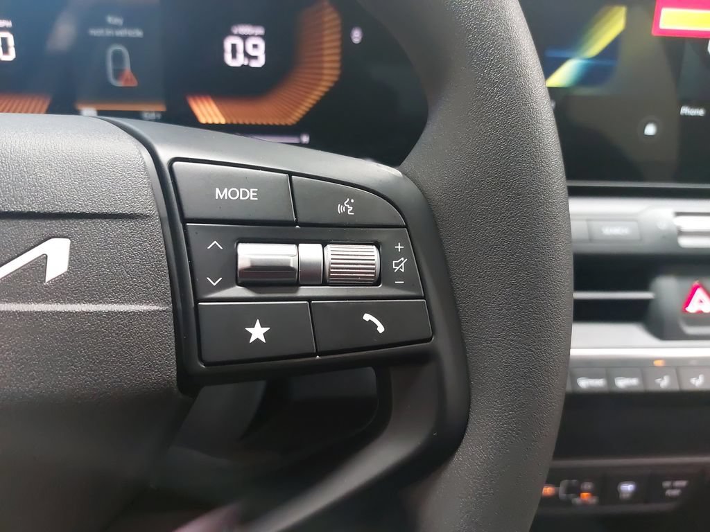 New 2026 Kia K4 FWD image 17