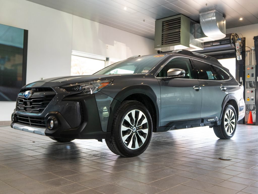 Used 2024 Subaru Outback Touring XT AWD/4WD image 4