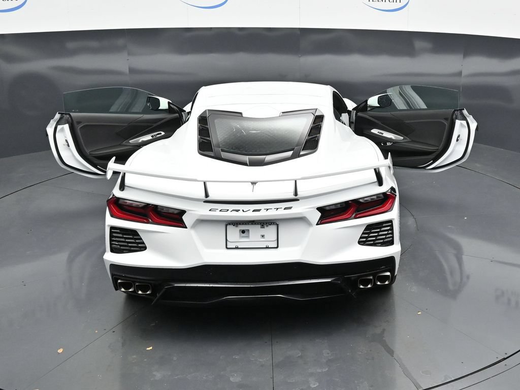 Used 2020 Chevrolet Corvette Stingray Coupe w/ 1LT RWD image 35