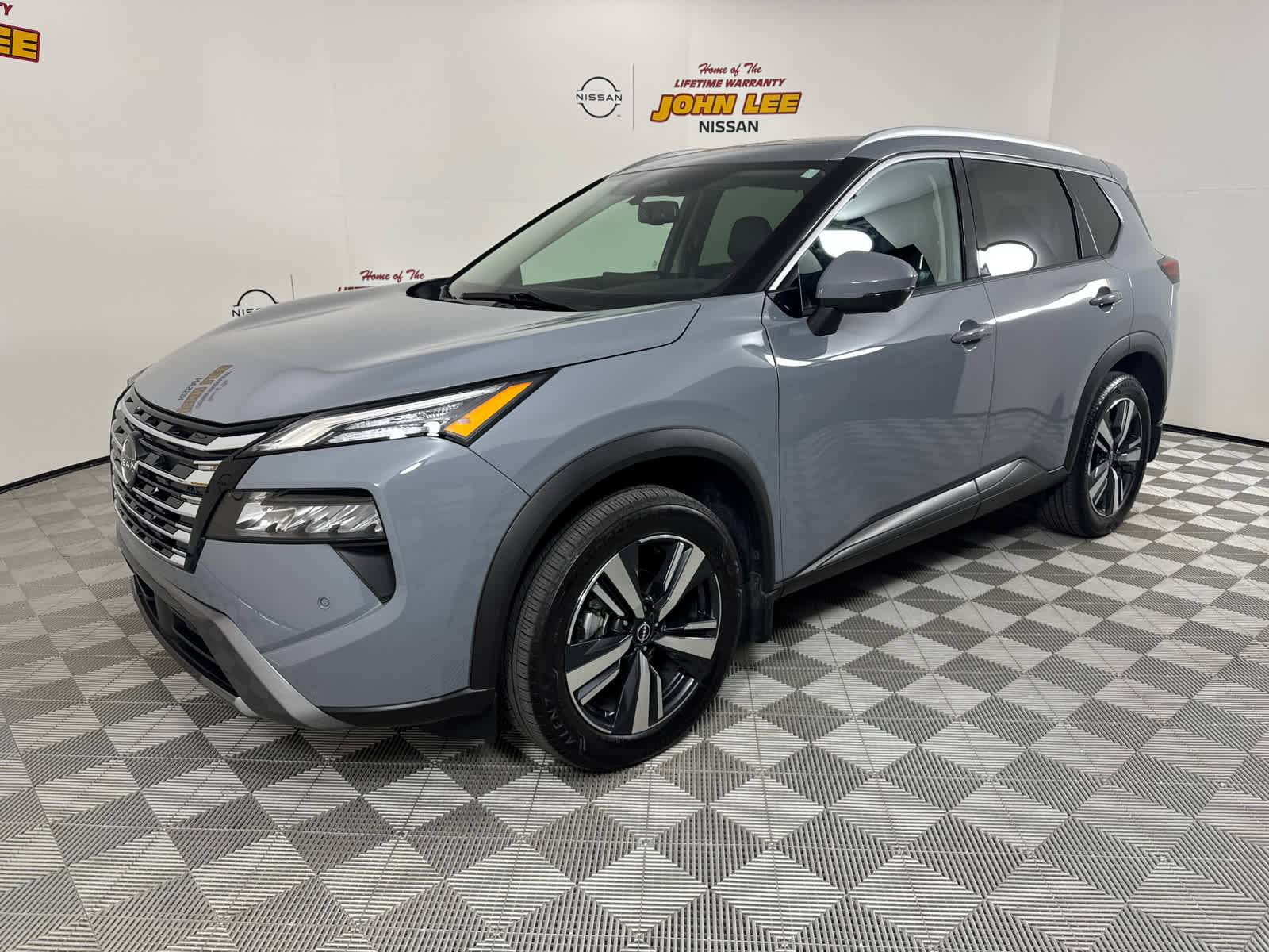 Used 2024 Nissan Rogue SL w/ SL Premium Package