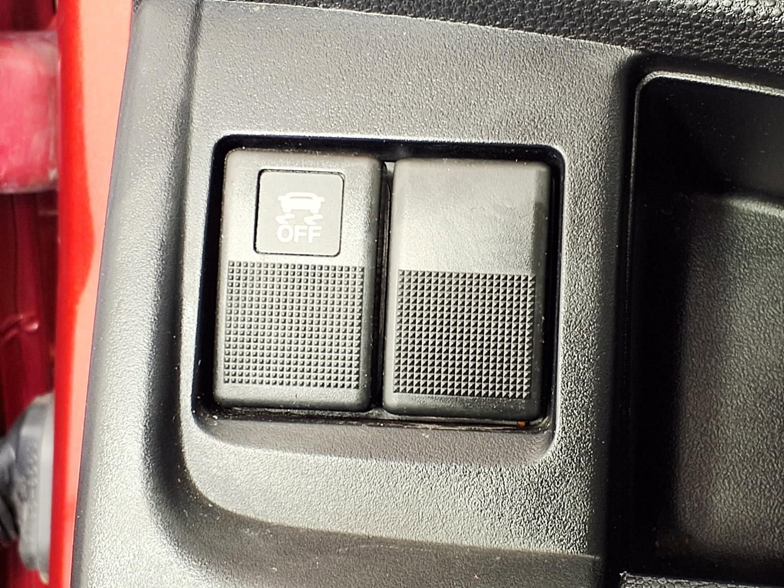 Used 2015 MAZDA MAZDA5 Touring FWD image 21