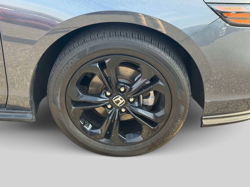Used 2025 Honda Accord SE image 8
