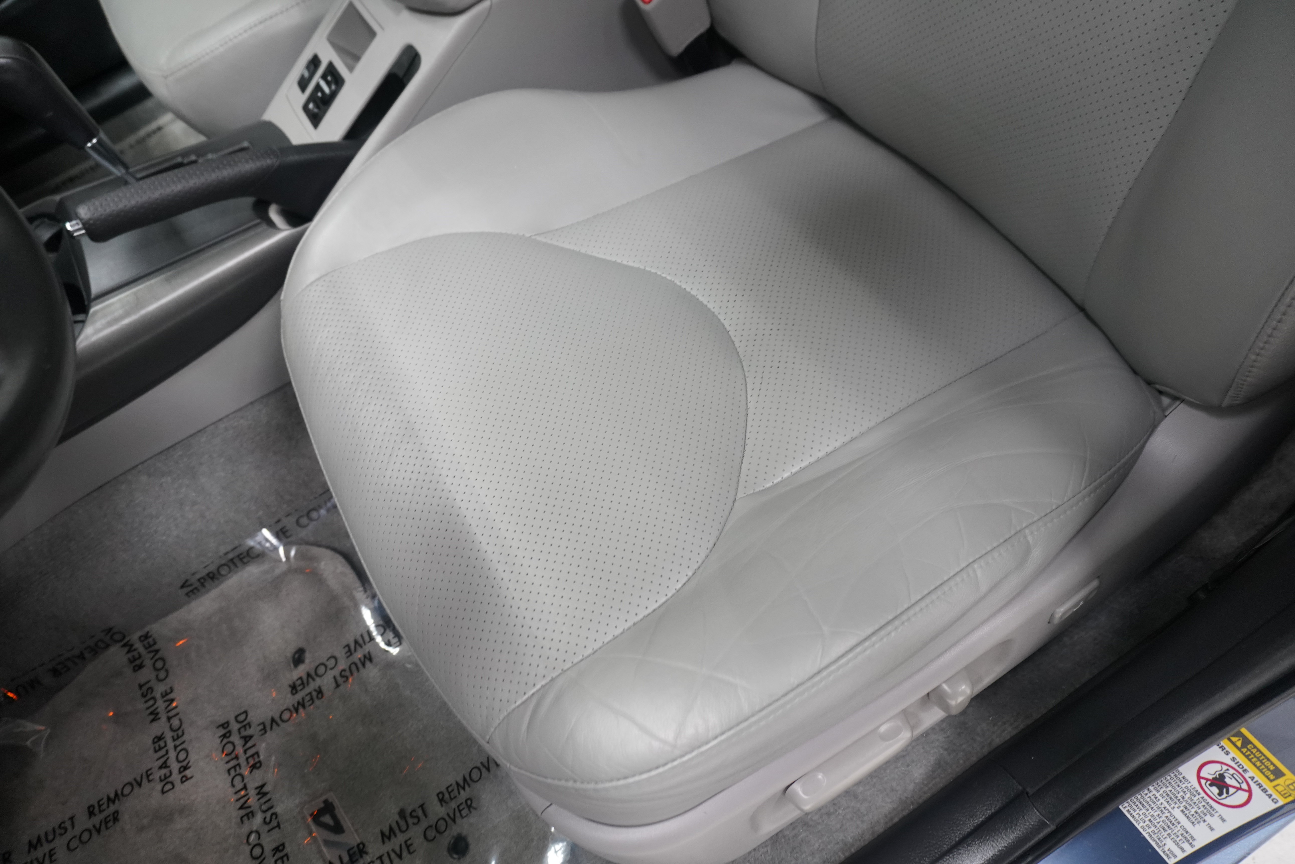Used 2011 Toyota RAV4 Limited w/ Limited Extra Value Pkg FWD image 12