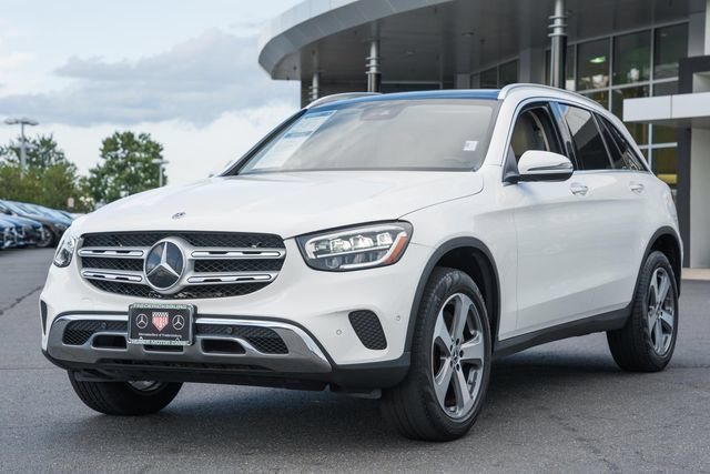 Certified 2022 Mercedes-Benz GLC 300 4MATIC w/ Premium Package Lite image 3