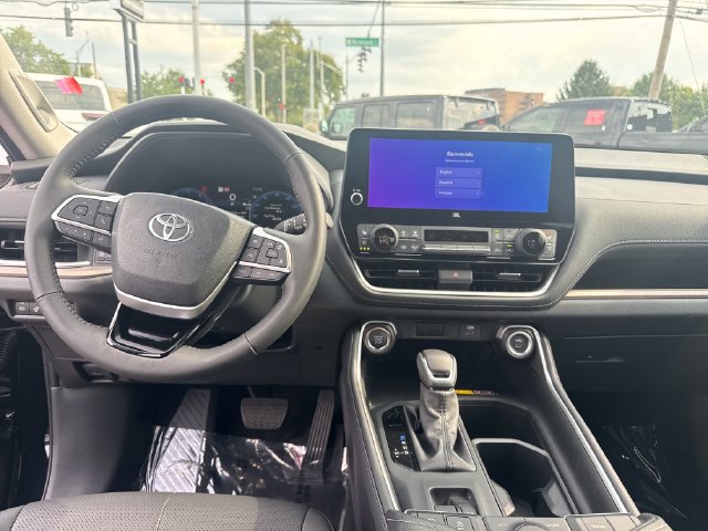 Used 2026 Toyota Grand Highlander FWD image 15