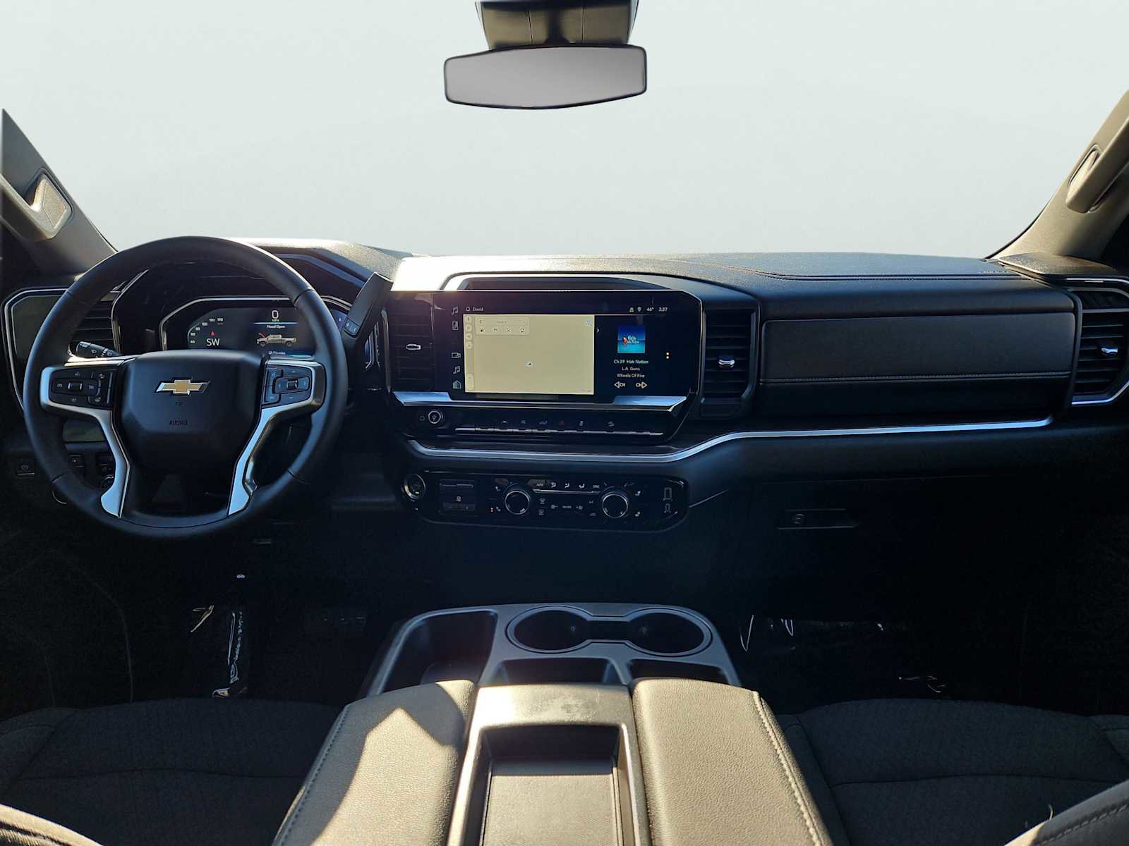 Used 2023 Chevrolet Silverado 1500 LT w/ Z71 Off-Road Package image 11