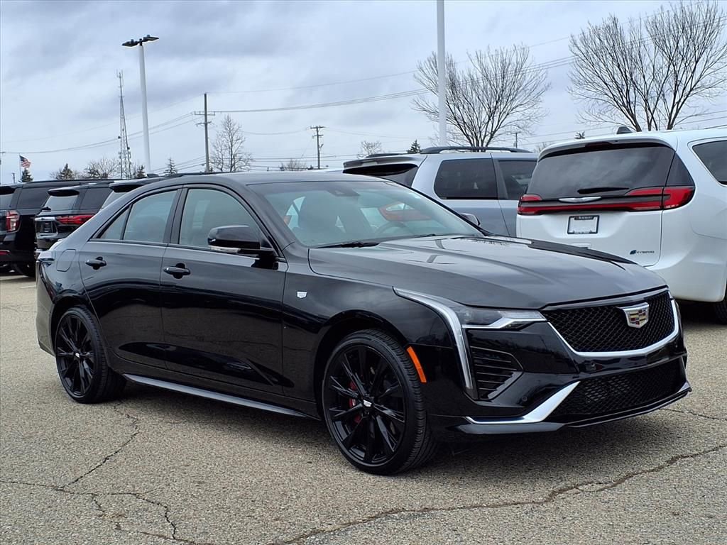 Used 2023 Cadillac CT4 Sport image 3