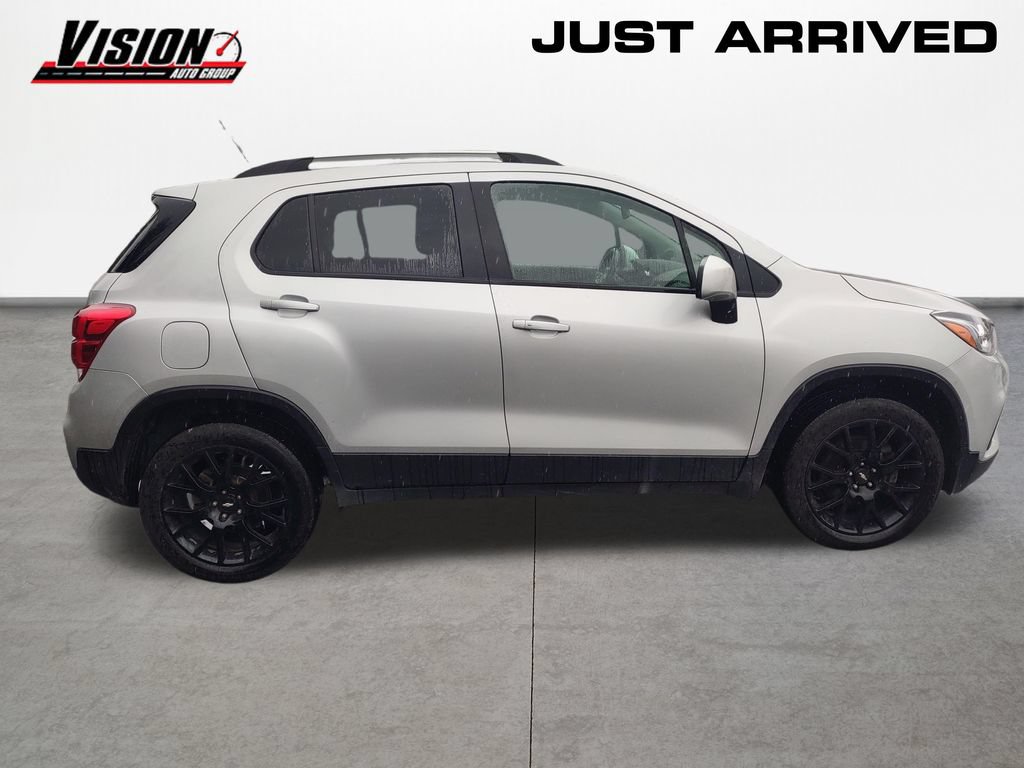 Used 2022 Chevrolet Trax LT w/ Sport Edition AWD/4WD image 6