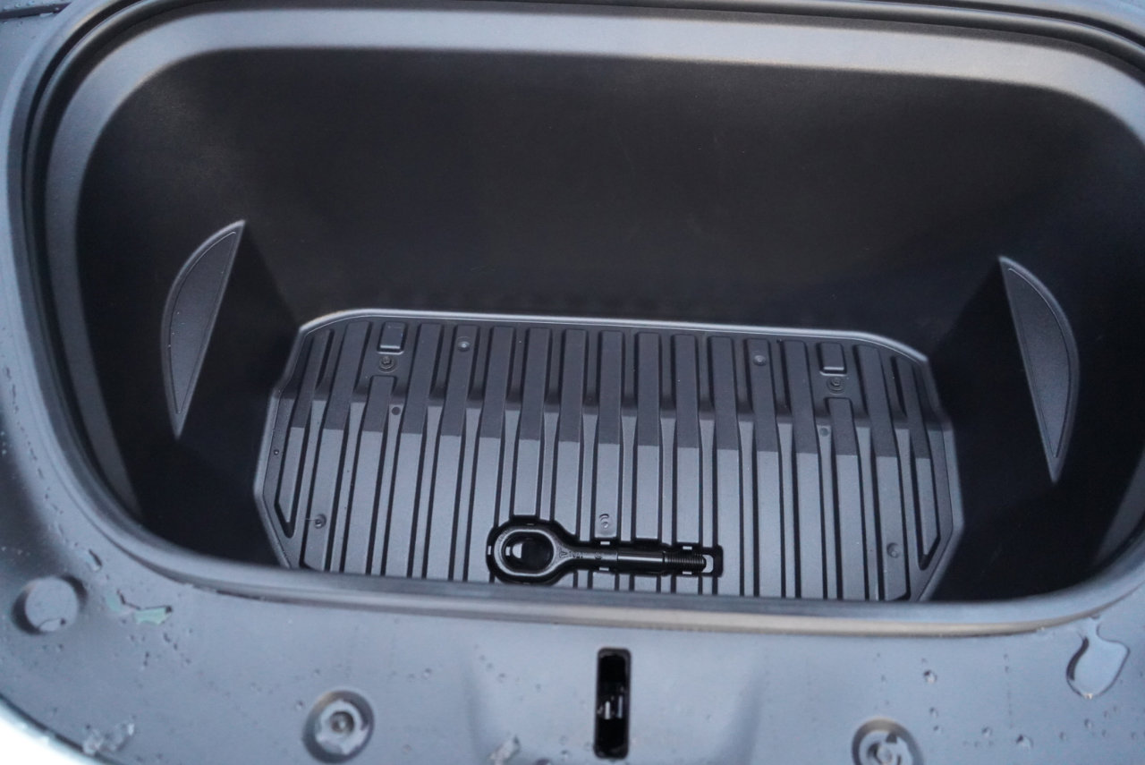 Used 2020 Tesla Model Y Performance image 92